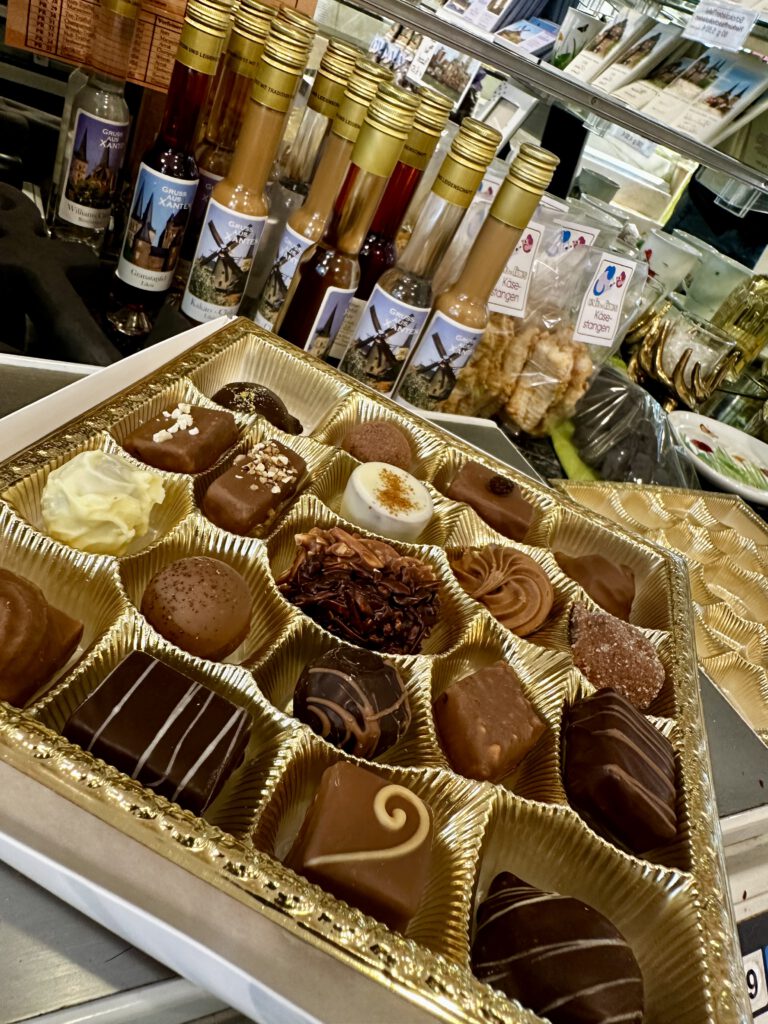 Handgemachte Pralinen und Confiserie – Café de Fries
